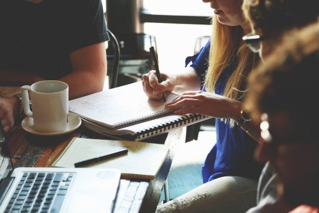 PER ou assurance-vie : que choisir pour préparer sa retraite ?