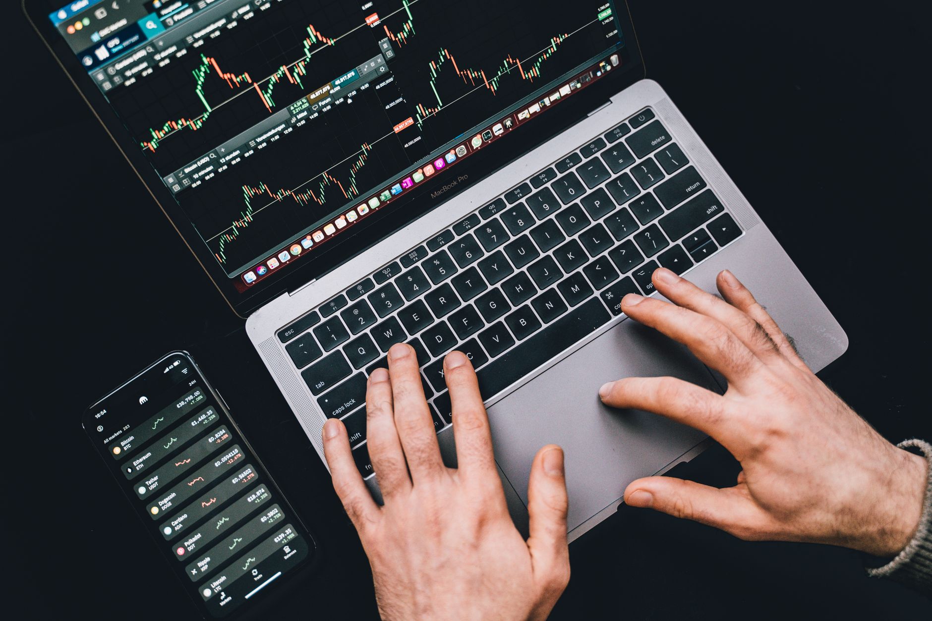 Robinhood vs DEGIRO : quel courtier convient mieux